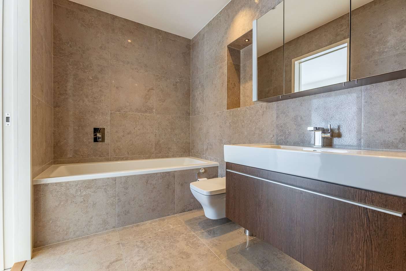 1 Mont Havelet Court photo 9