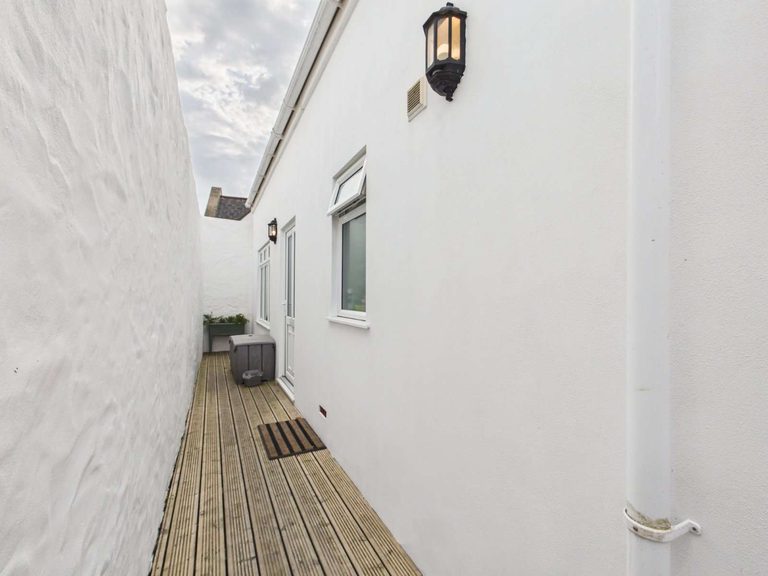 2 Hideaway Cottages photo 1