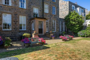 Fine Georgian Home photo 52