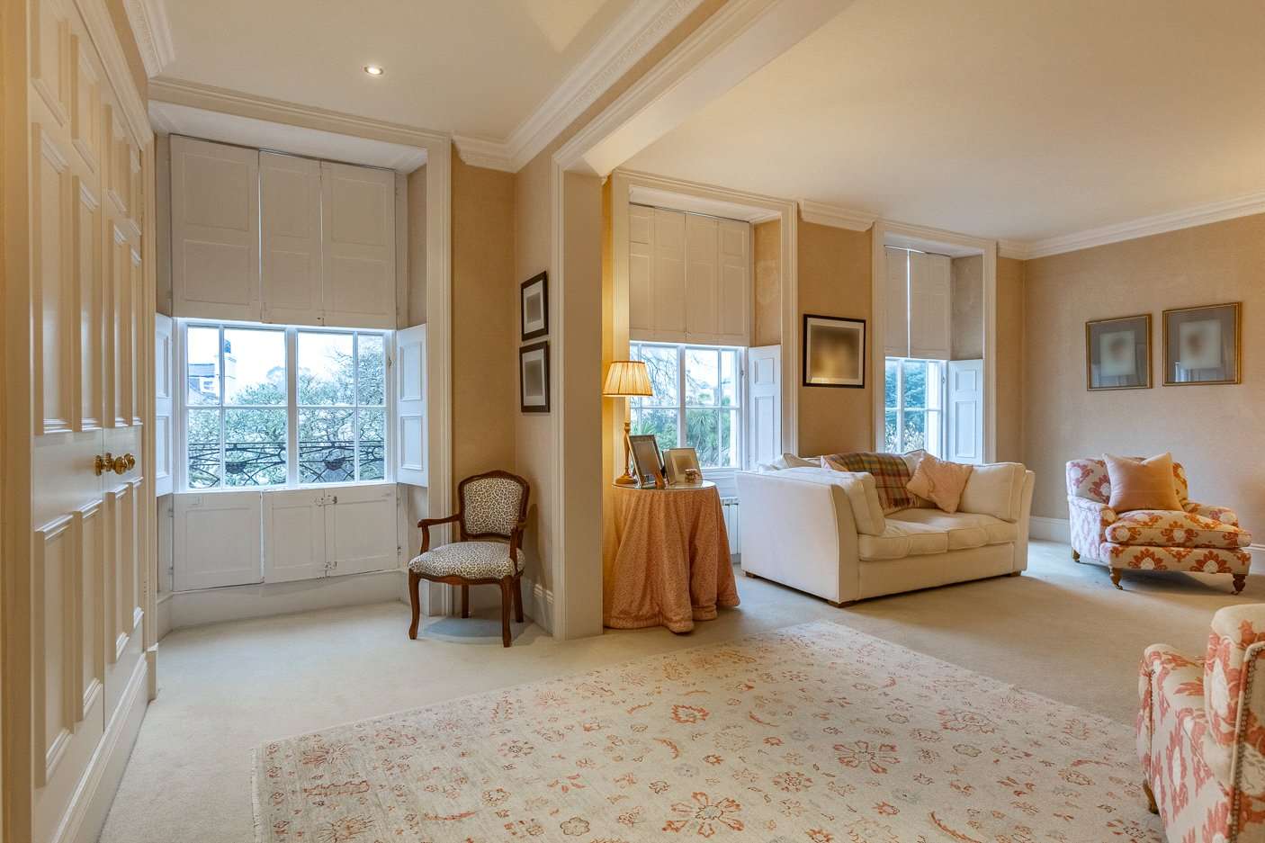 Fine Georgian Home photo 31