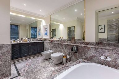 Fine Georgian Home photo 32