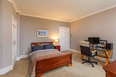 Fine Georgian Home photo 35