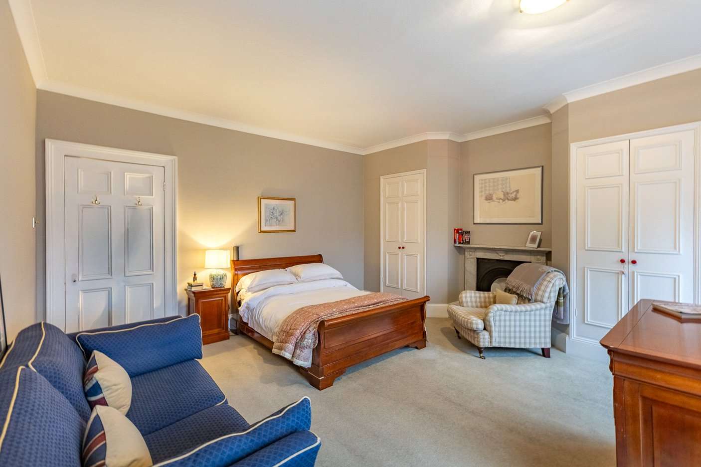 Fine Georgian Home photo 37