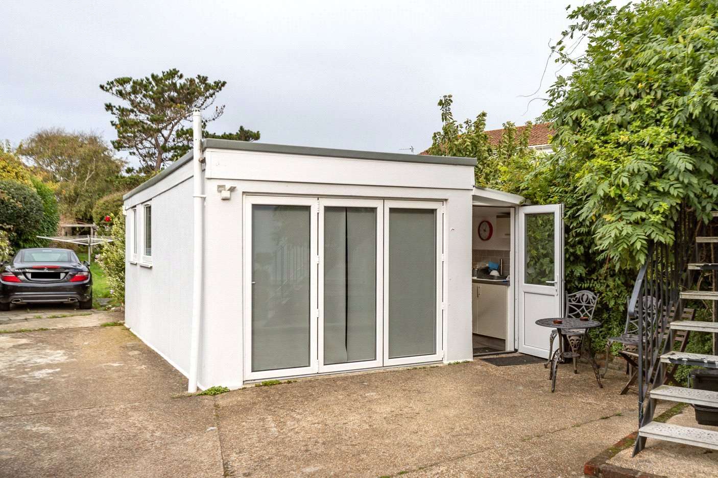 Le Villocq and Commercial Unit photo 19