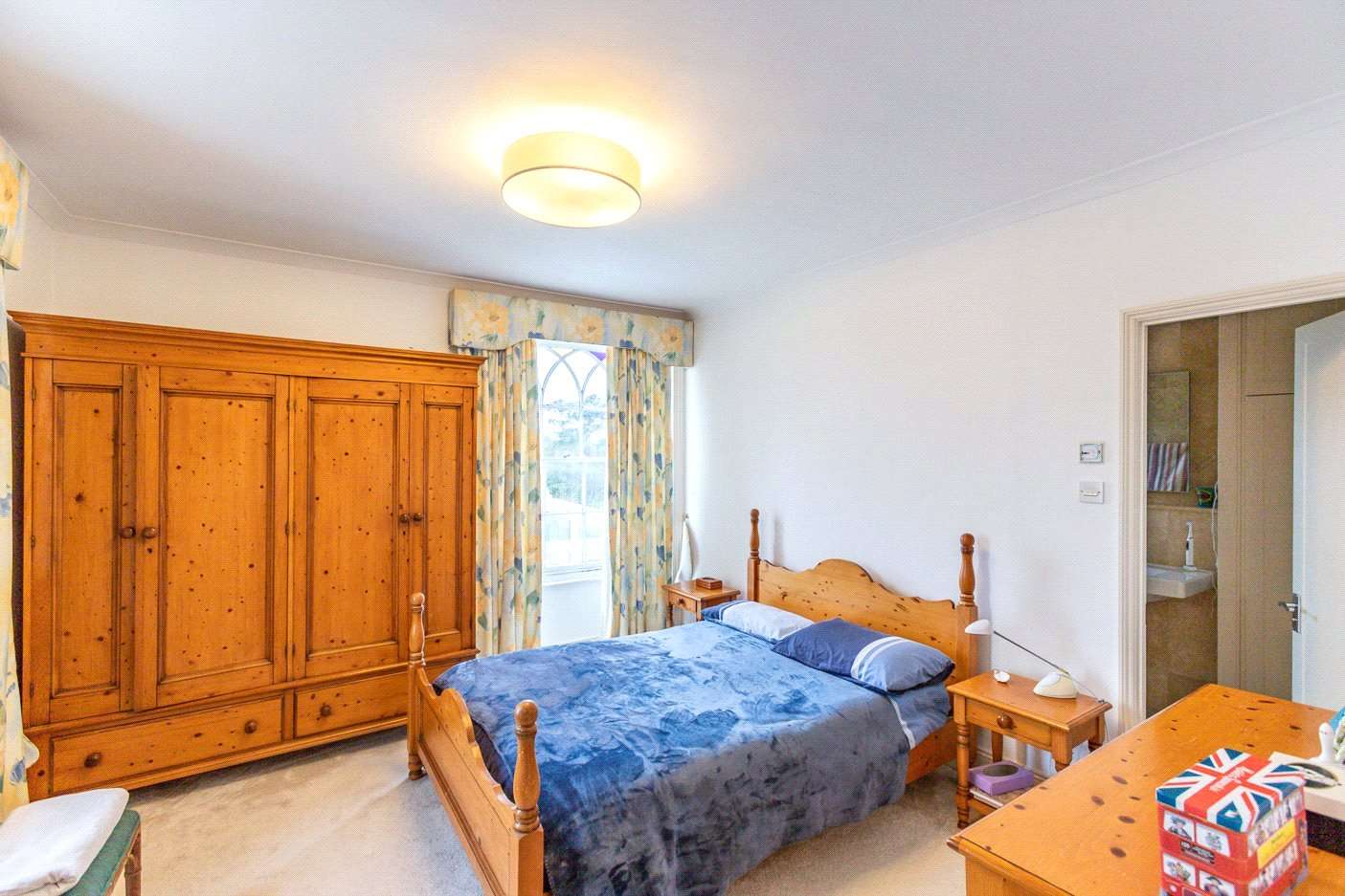 Le Villocq and Commercial Unit photo 10