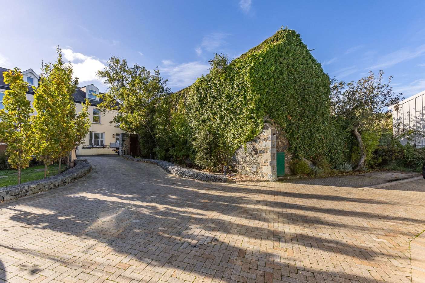 Clos De Chene Development photo 20
