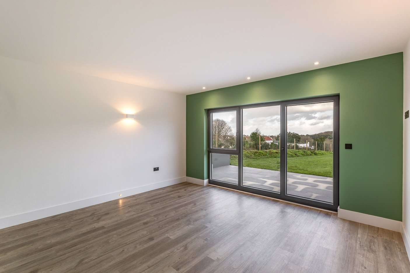 Brand New Home photo 21
