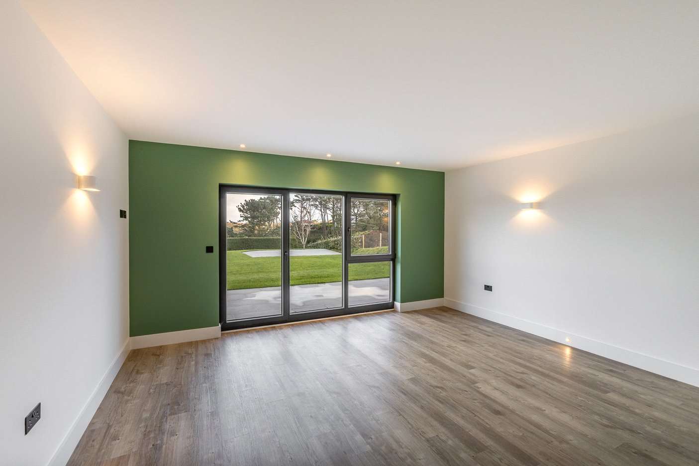 Brand New Home photo 15