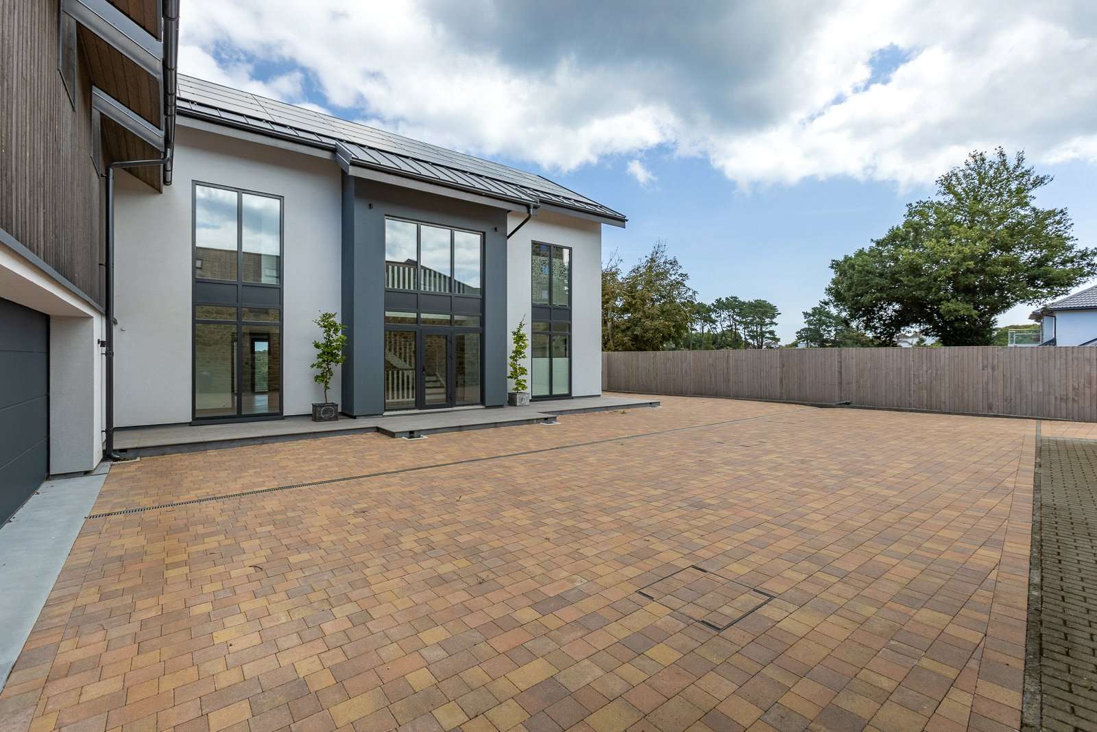 Brand New Home photo 43