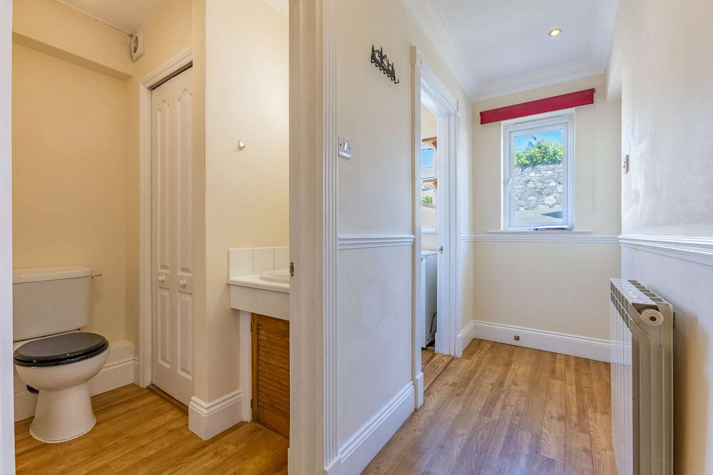 1 Chalford photo 7