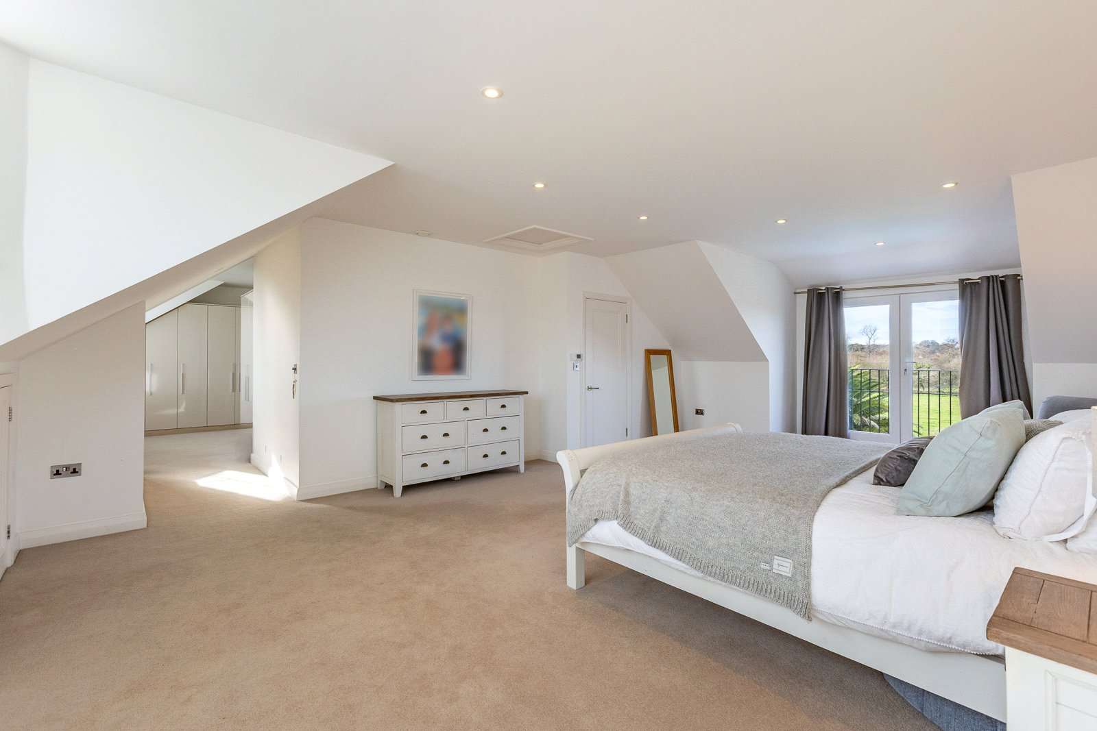Burghfield House photo 19
