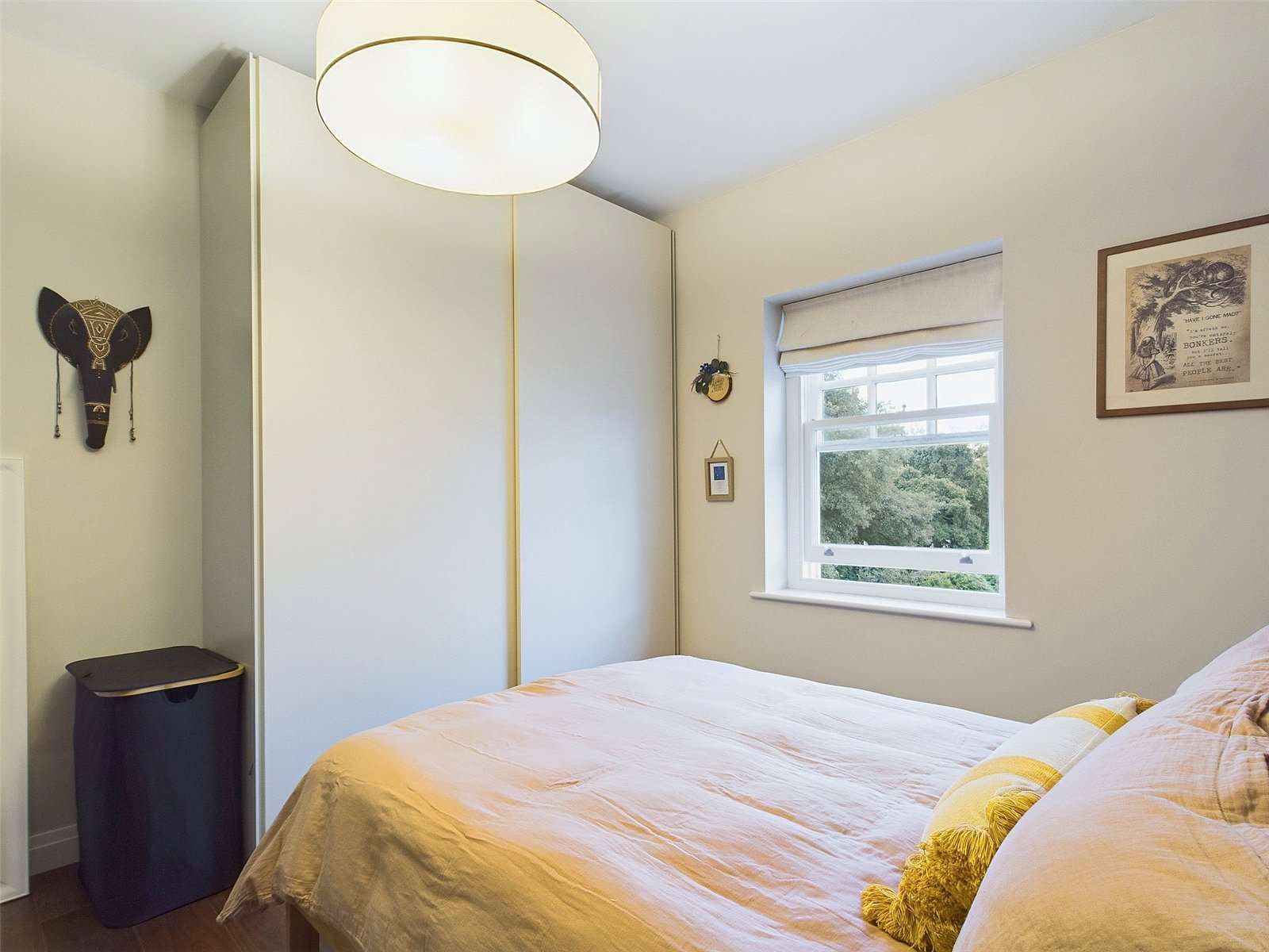 Flat 10 Queens Court Mews photo 5