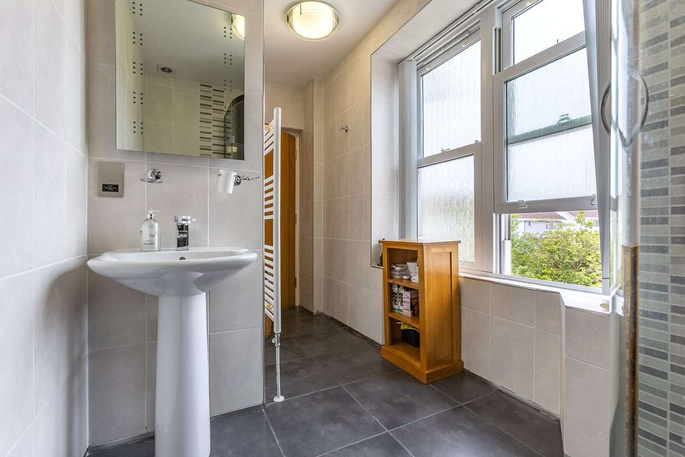 6 St Martin's Court photo 18