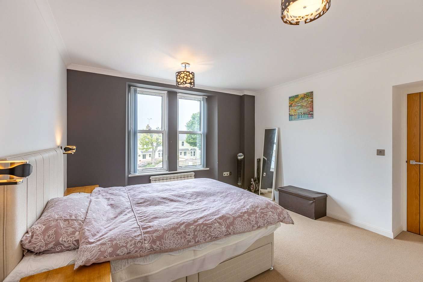6 St Martin's Court photo 20