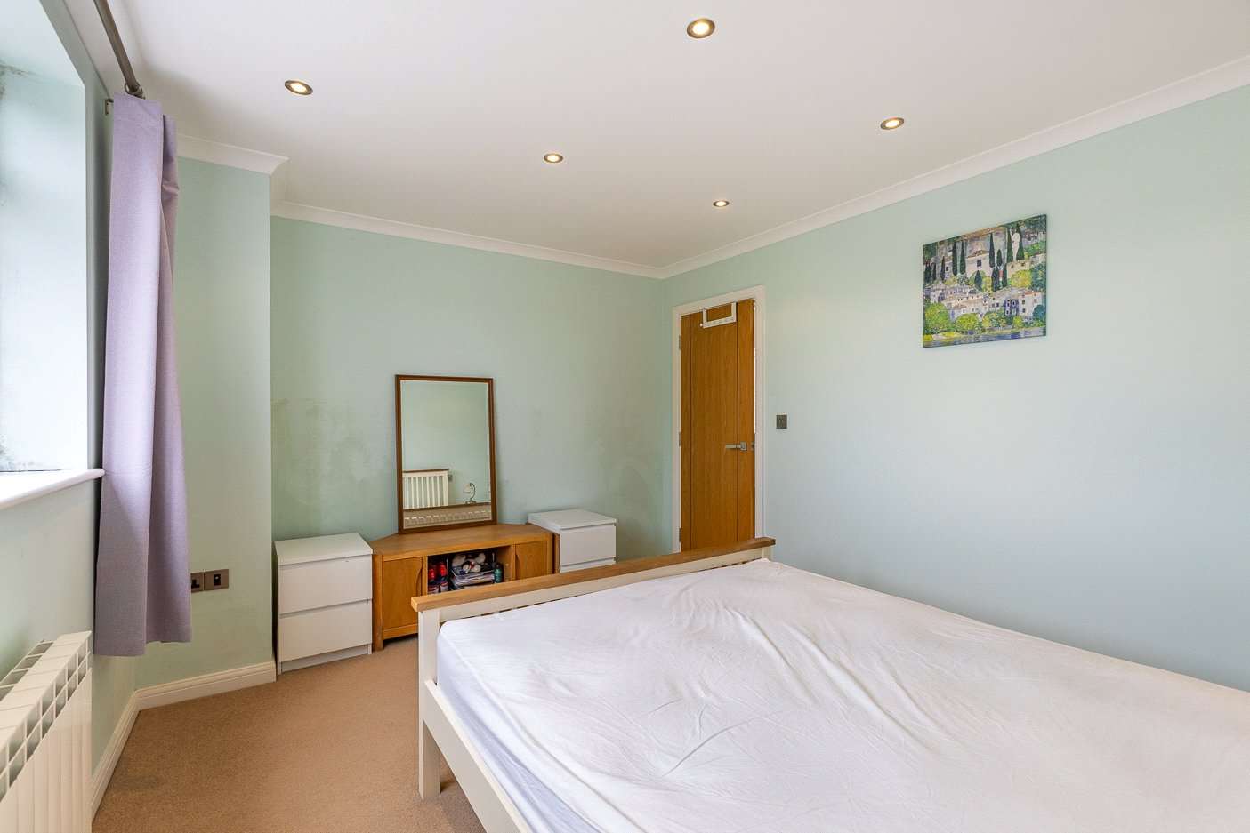 6 St Martin's Court photo 23
