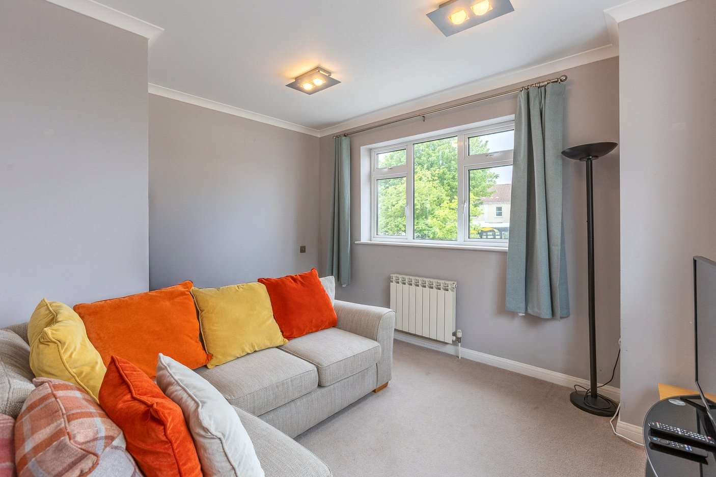 6 St Martin's Court photo 11