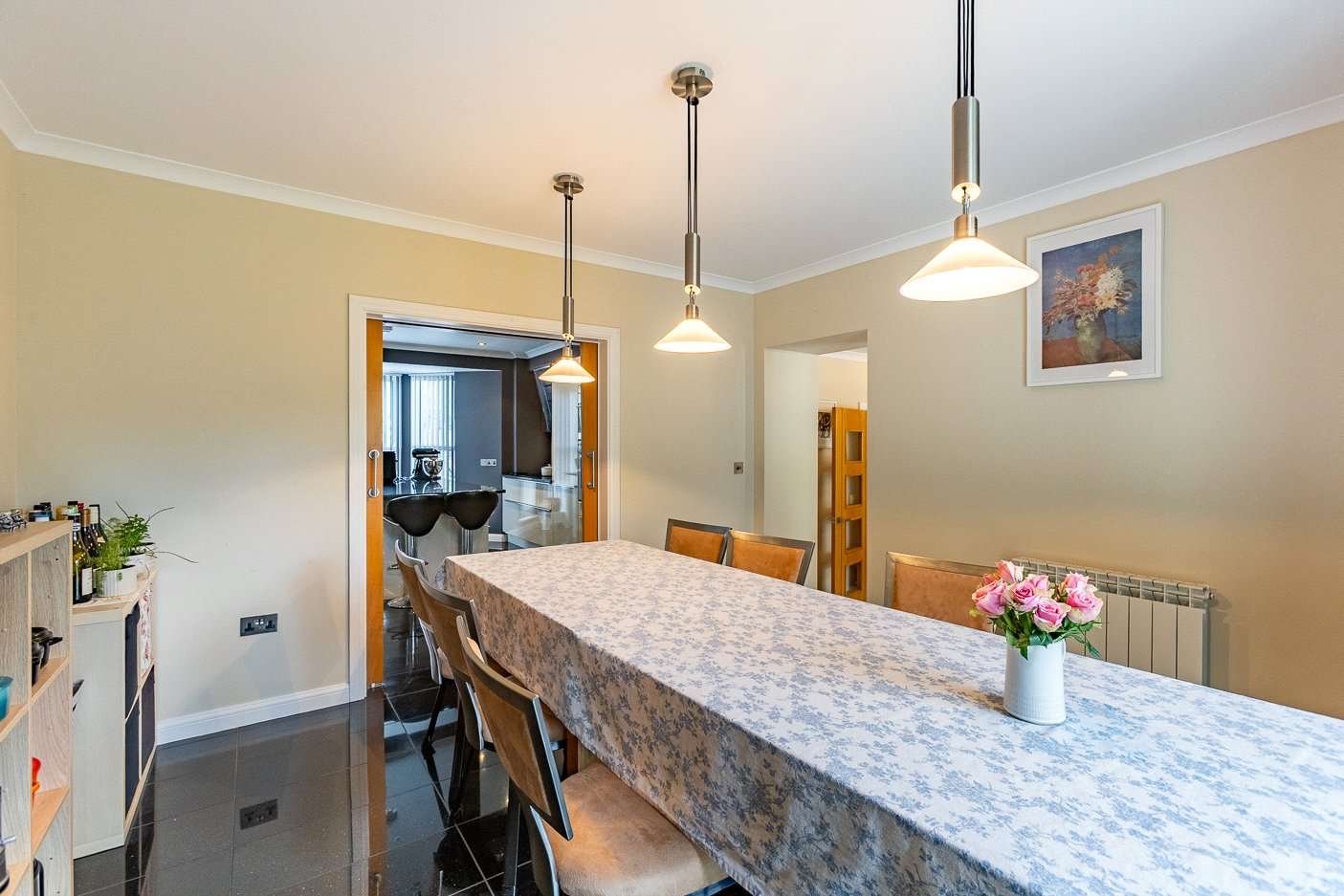 6 St Martin's Court photo 10