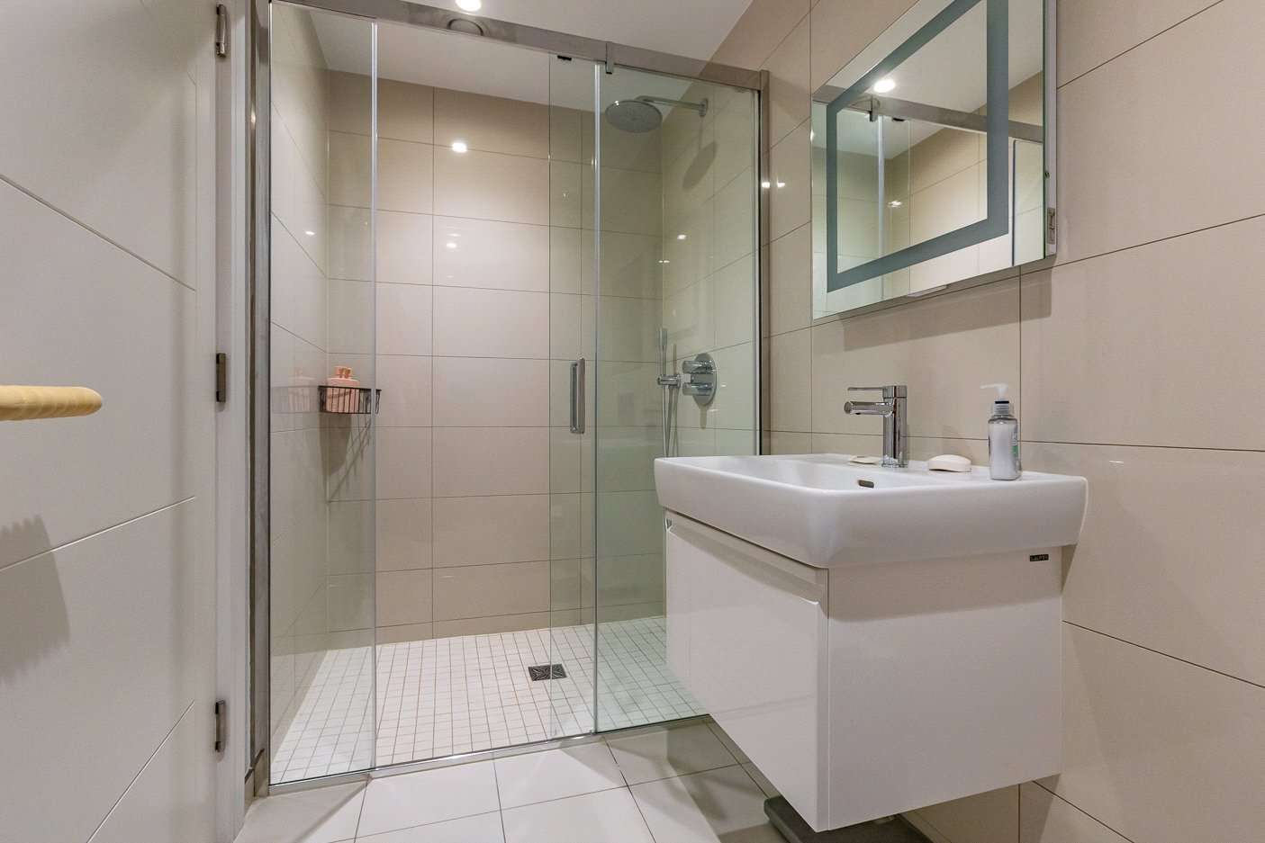 Apartment 10 Carrick House photo 16