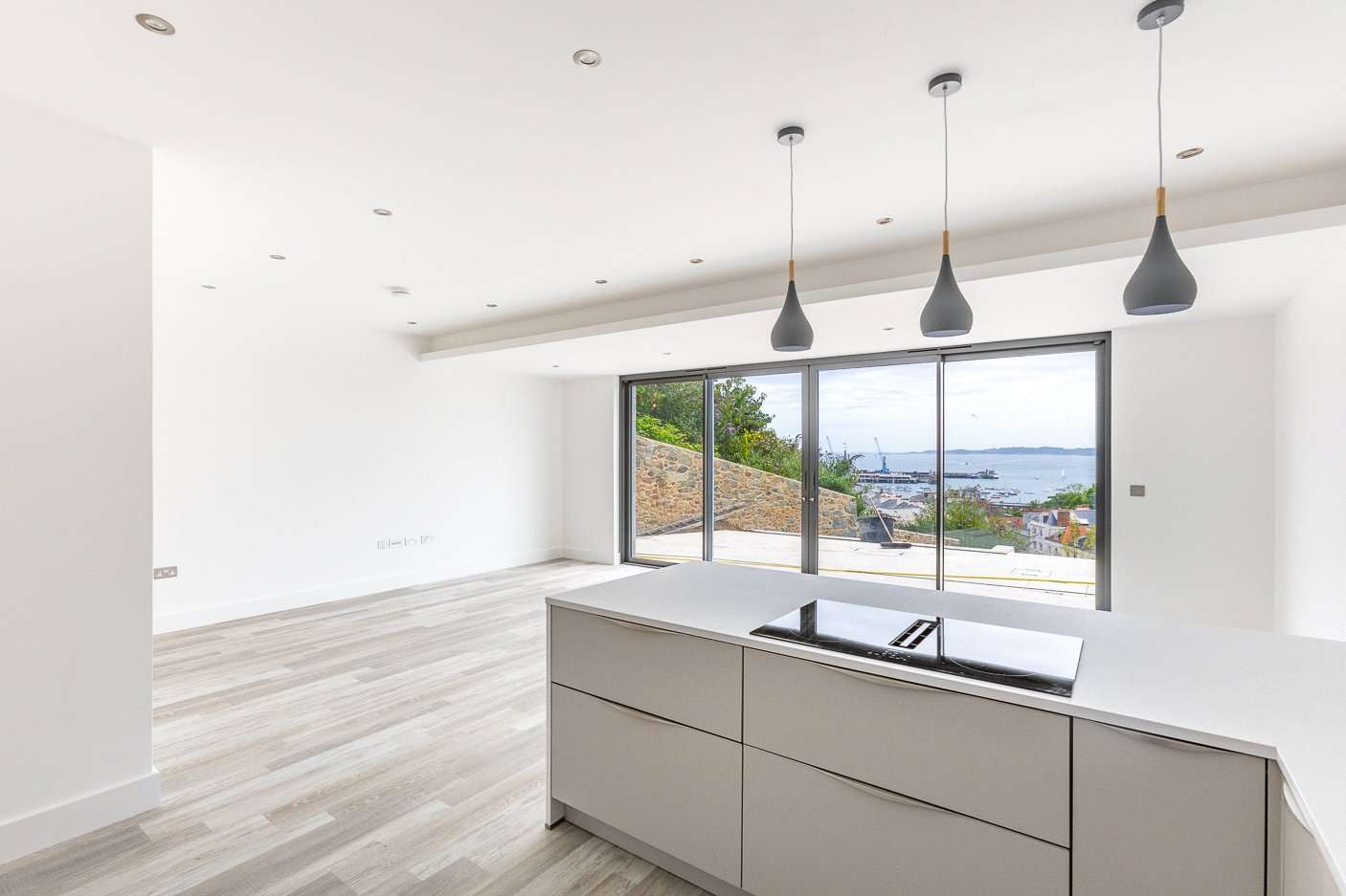 4 Clifton Crest photo 7