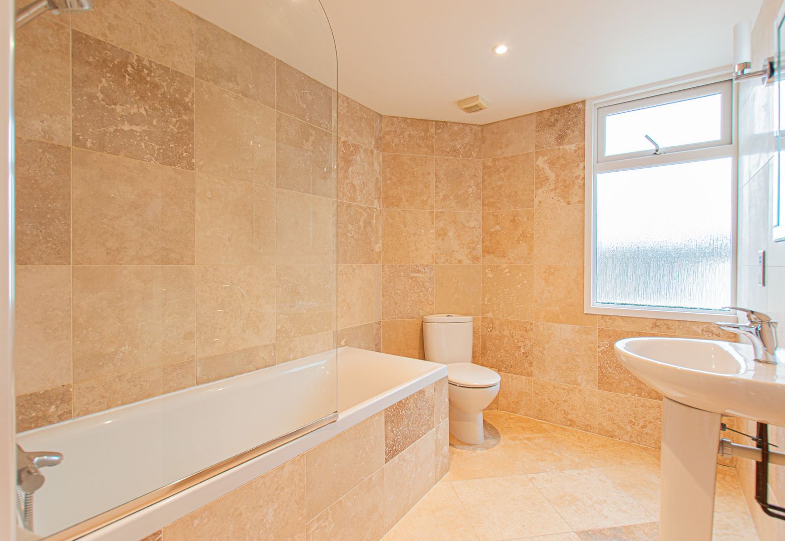 Penthouse, 3 Haven Court photo 16