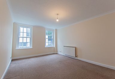 Flat 1, 35 Hauteville photo 5