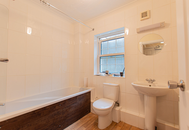 Flat 1, 35 Hauteville photo 11