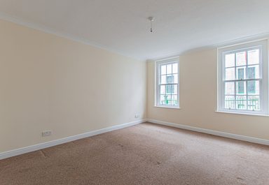 Flat 1, 35 Hauteville photo 8