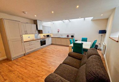 Flat 3, Trinity Court Studios photo 6