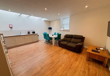 Flat 3, Trinity Court Studios photo 7
