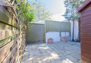 Hillstead photo 29