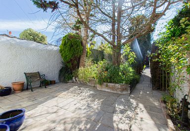 Hillstead photo 26