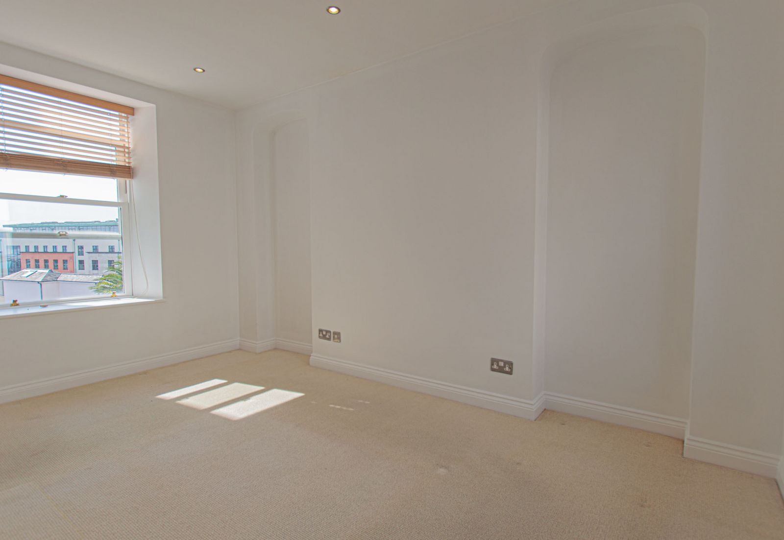 3 Castle View photo 11