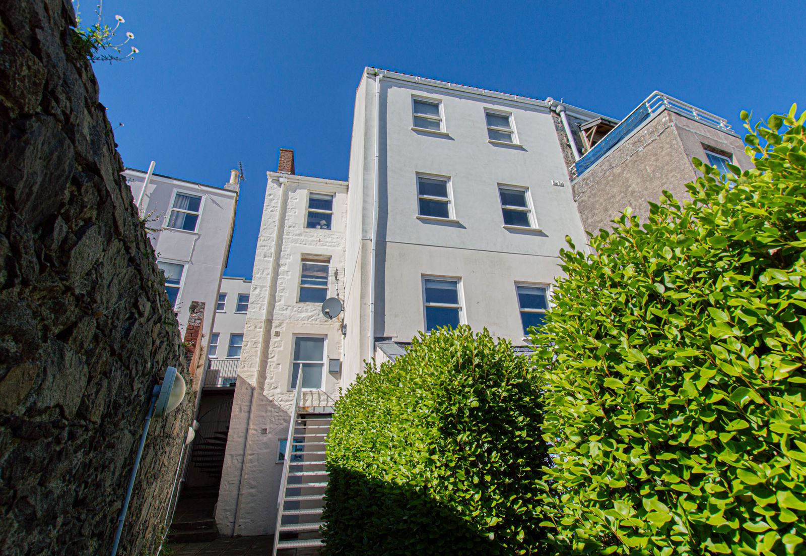 2 Castleview