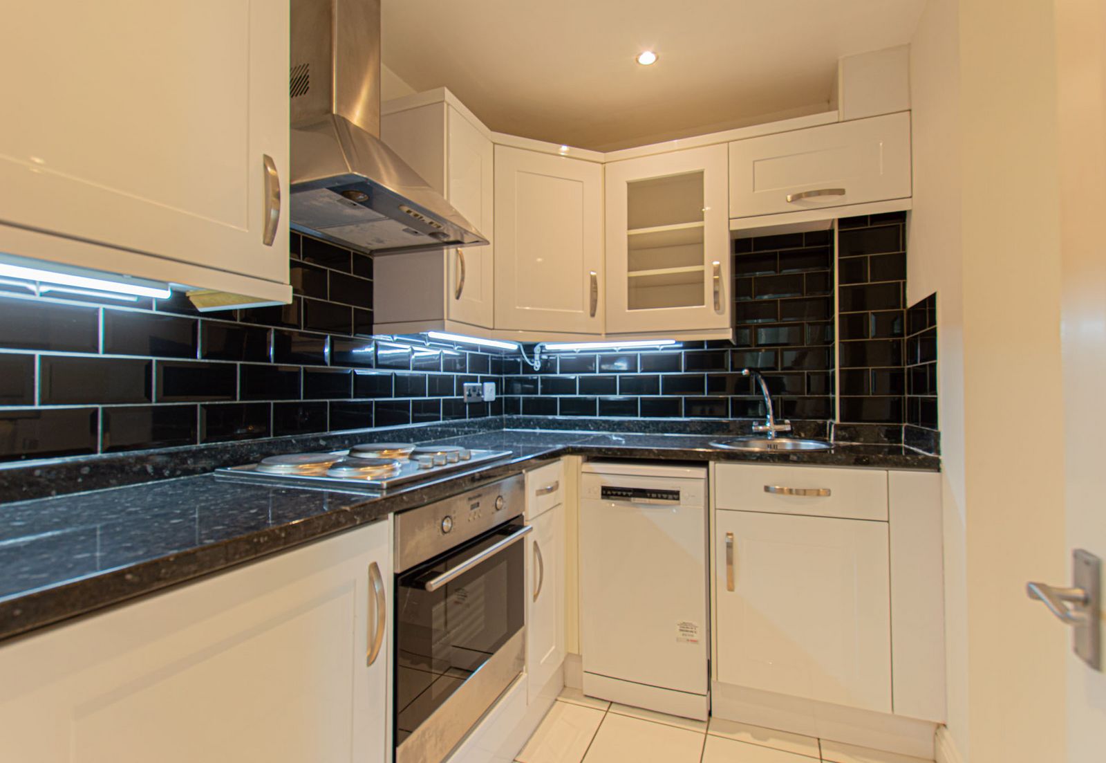 2 Castleview photo 4