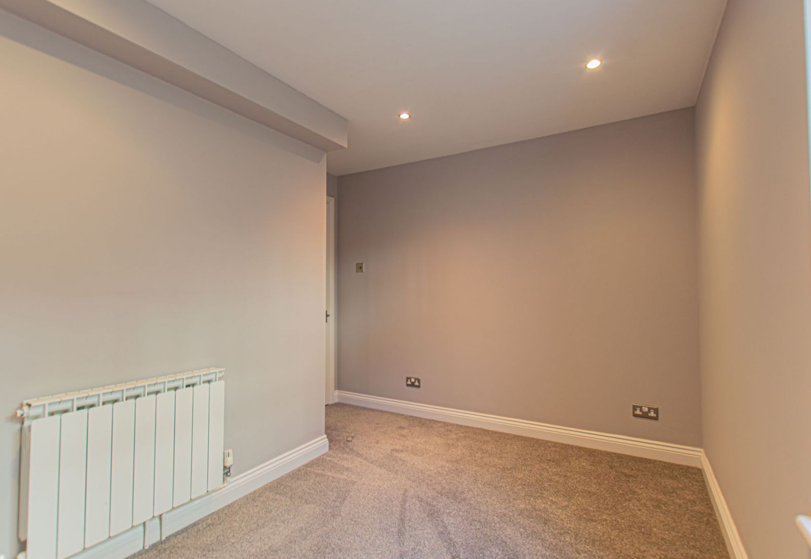 2 Castleview photo 16