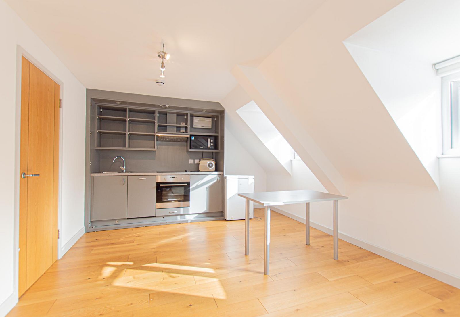 Apartment 5, 13-15, Victoria Road photo 3