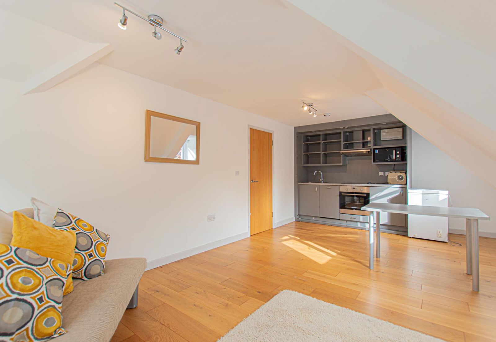 Apartment 5, 13-15, Victoria Road photo 1
