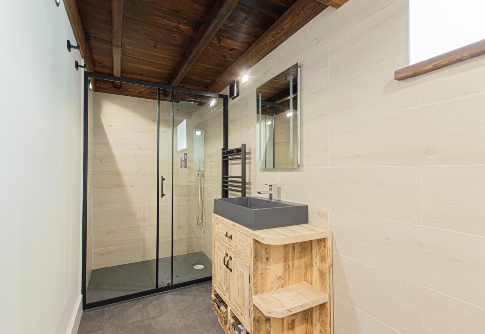Unit 2, Le Tertre photo 16