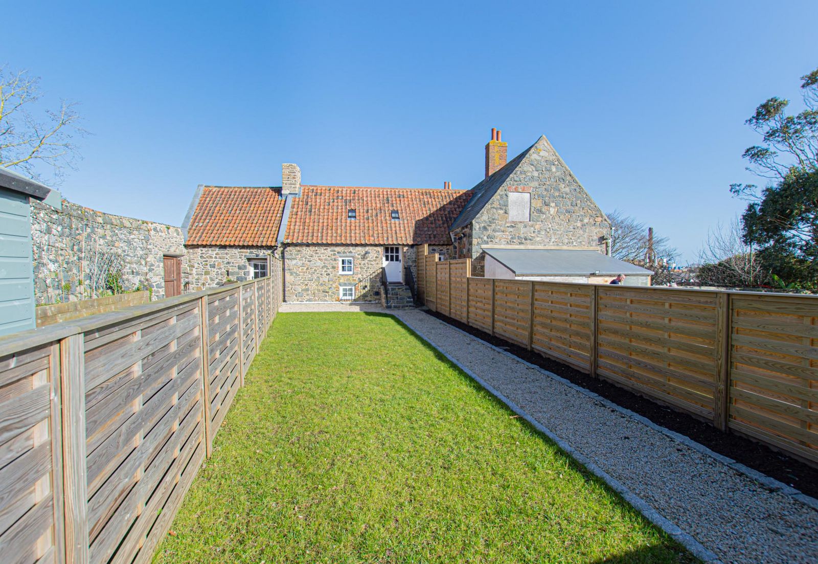 Unit 2, Le Tertre photo 18