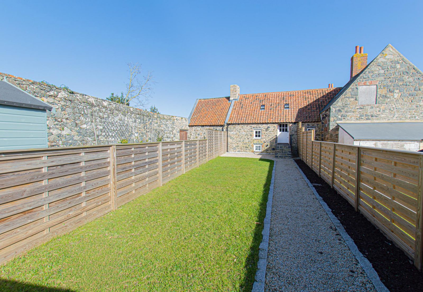 Unit 2, Le Tertre photo 19