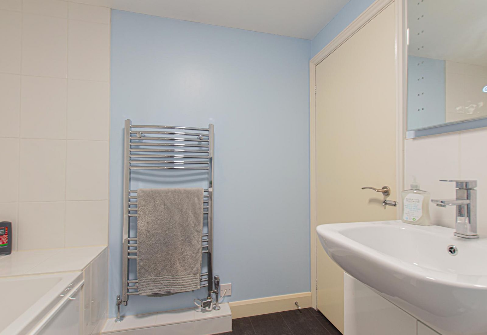 Apartment D, Alma House photo 14