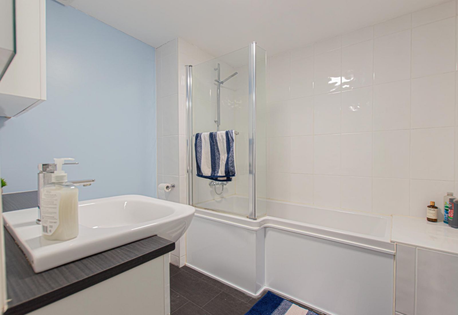 Apartment D, Alma House photo 12