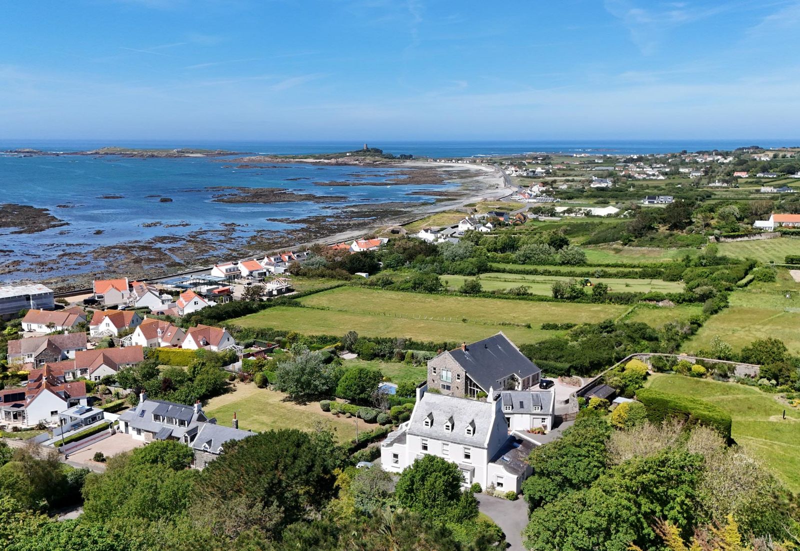 Rocquaine Villa photo 4