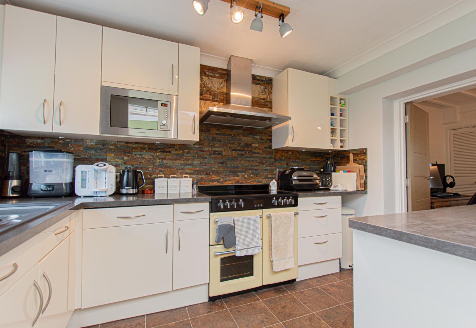 2, Delancey Cottages photo 8