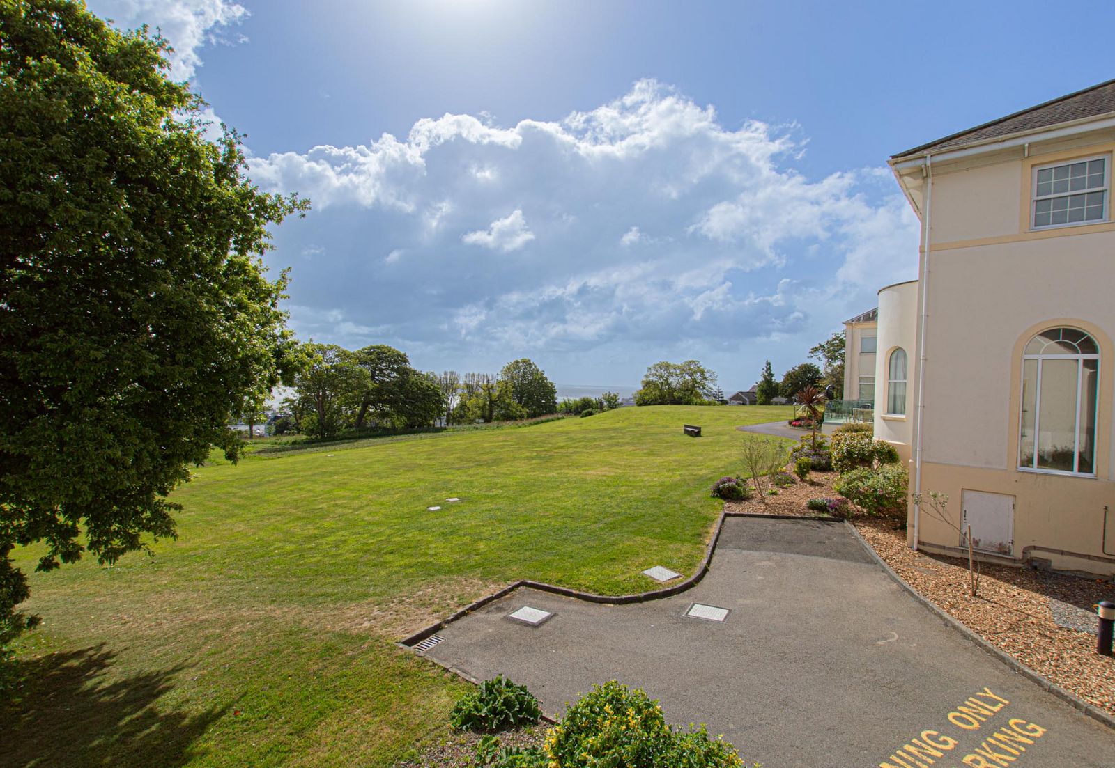 1, De Hubie Court photo 13