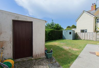 Wedgedin photo 28