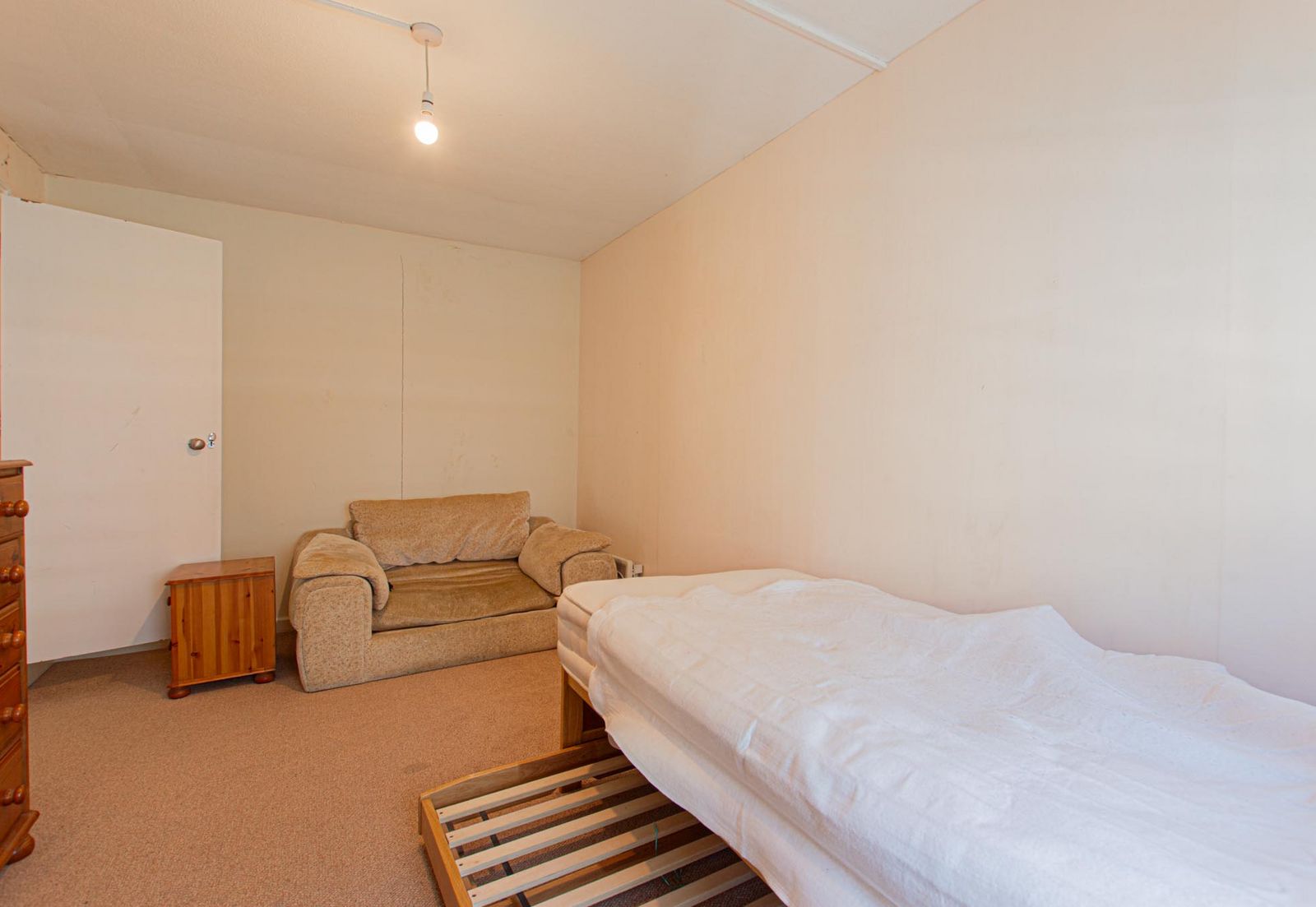 The Flat, Trinity Square Centre photo 12