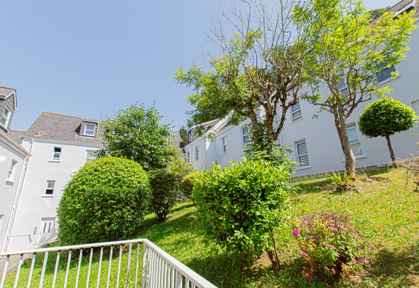 Apartment 17, Millmount photo 13