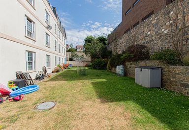 17, Oldwood Court photo 17