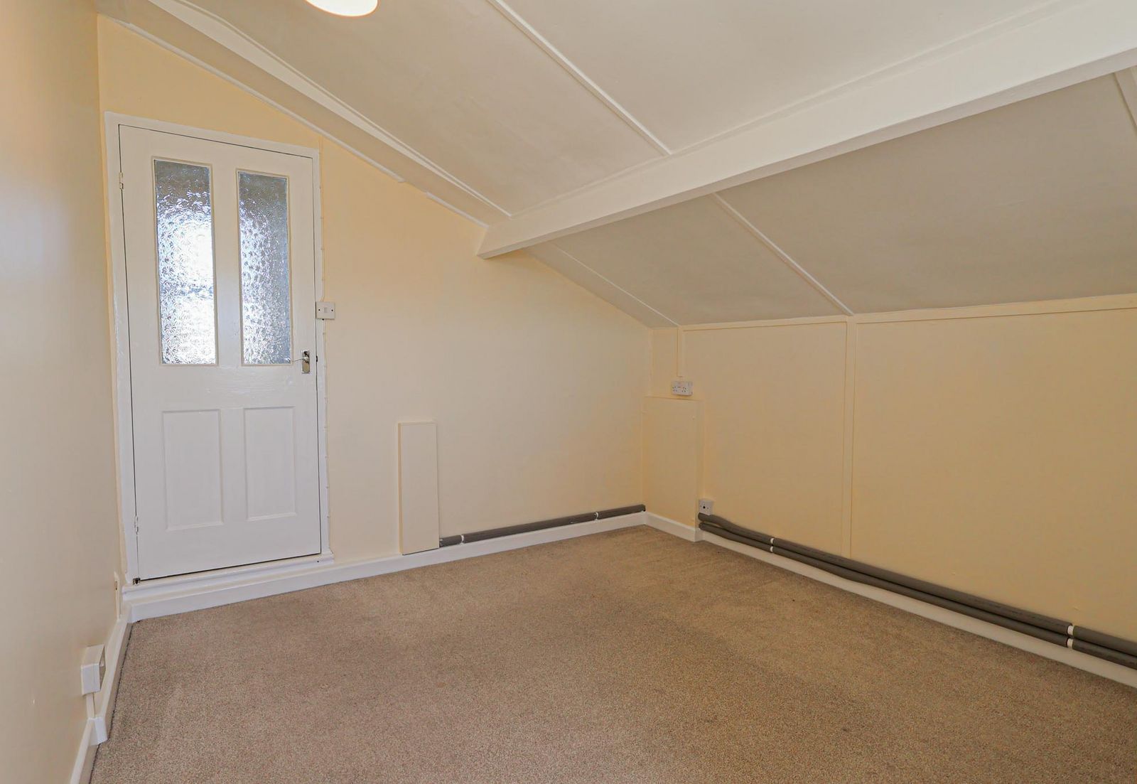New Place photo 24